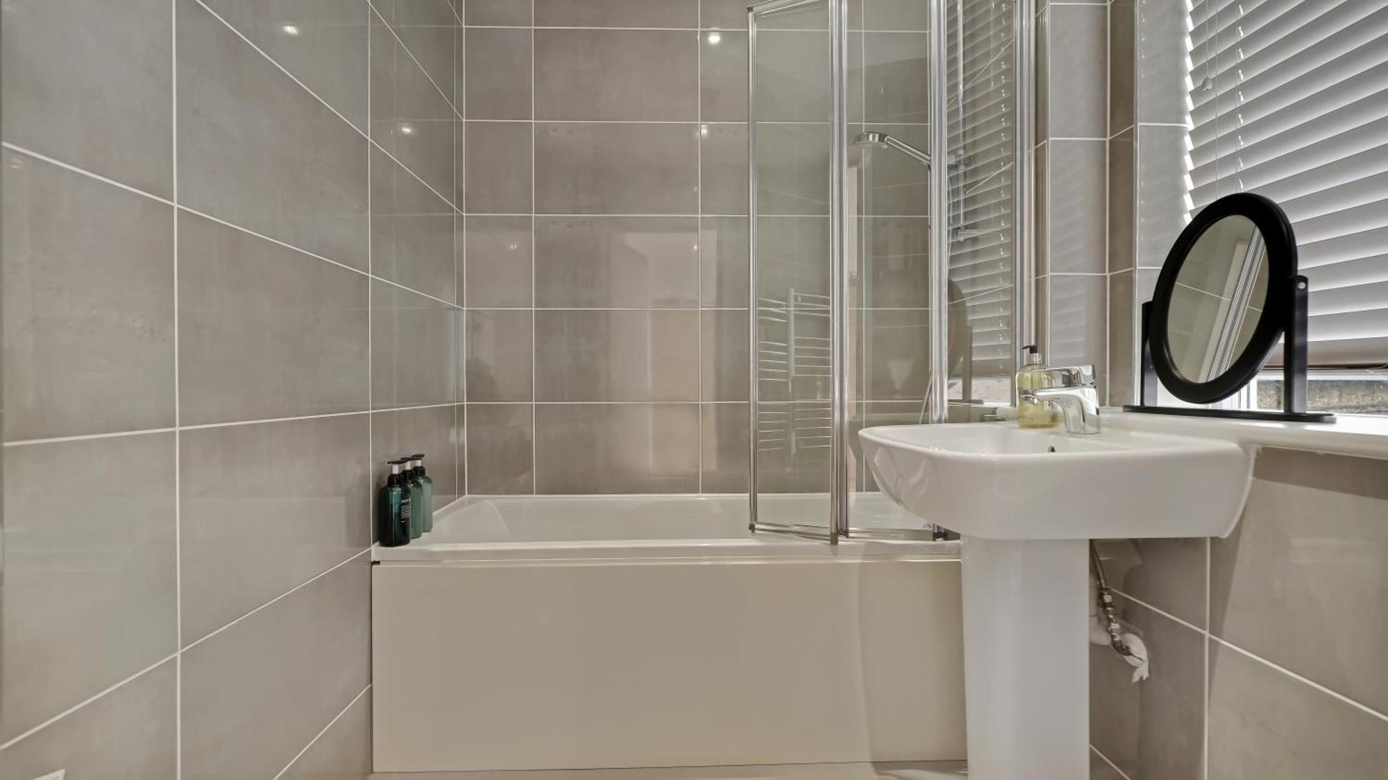 Modern And Spacious Penthouse Apartment In Putney With Free Parking London Ngoại thất bức ảnh